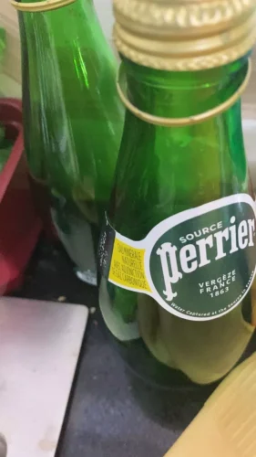 Nhấp để xem toàn màn hình Thùng 12 Chai Perrier Sparkling Glass 330ml photo review